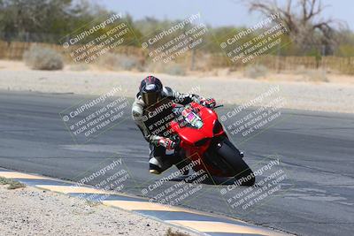 media/Mar-28-2022-Superbike Trackdays (Mon) [[b8603d0f67]]/Open Track Time/Turn 3 Inside/